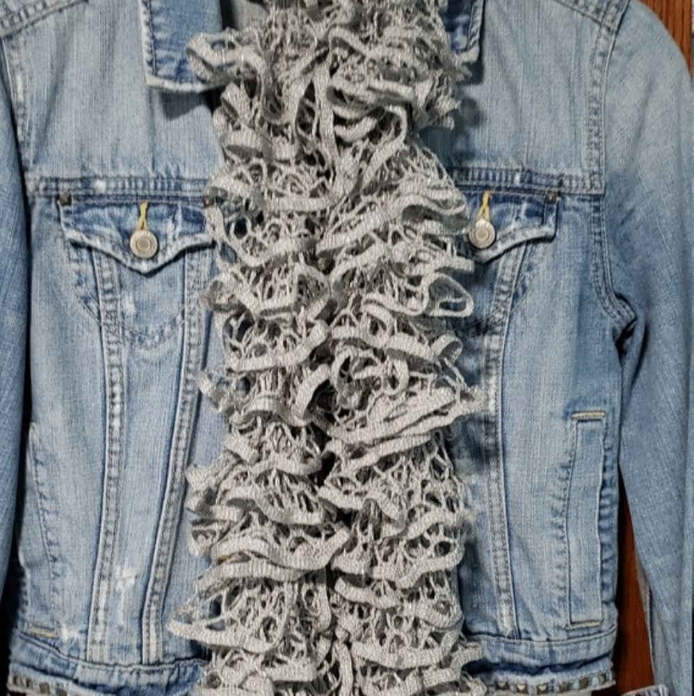 Knitted Ruffle Scarf - Picture 2 of 2
